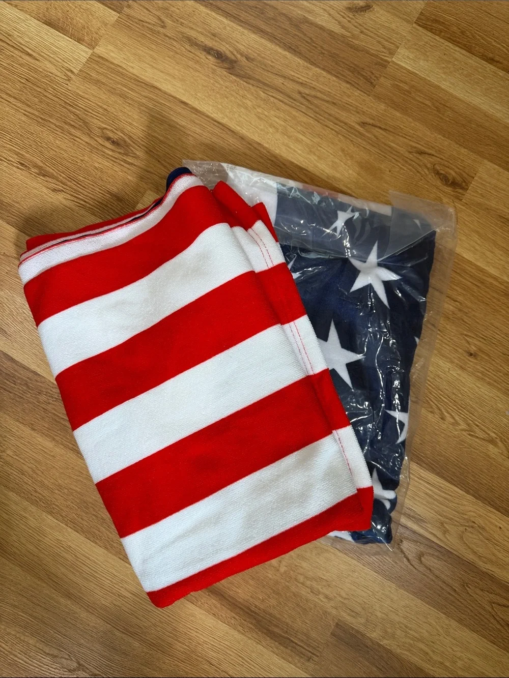American Flag / Red & White Star & Stripe Set of Towels